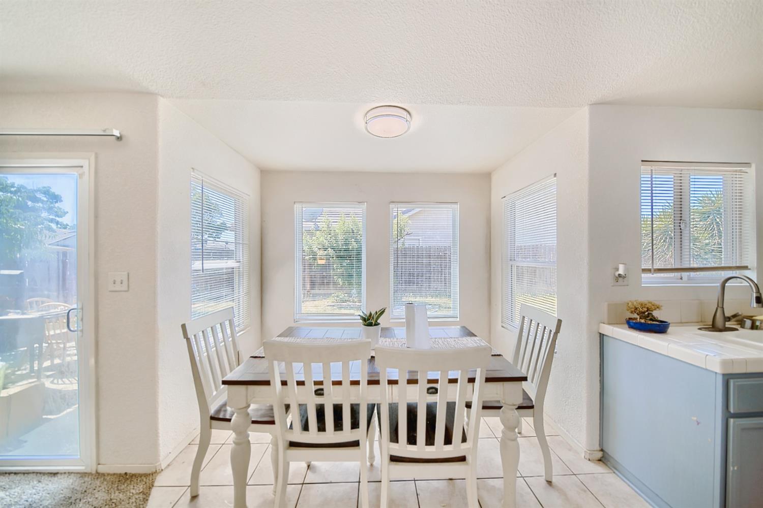 Detail Gallery Image 24 of 92 For 1423 Chamberlain Ave, Los Banos,  CA 93635 - 4 Beds | 2 Baths