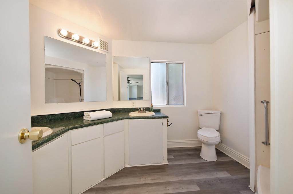 Detail Gallery Image 31 of 39 For 4121 Chesapeake Ln, North Highlands,  CA 95660 - 2 Beds | 2 Baths