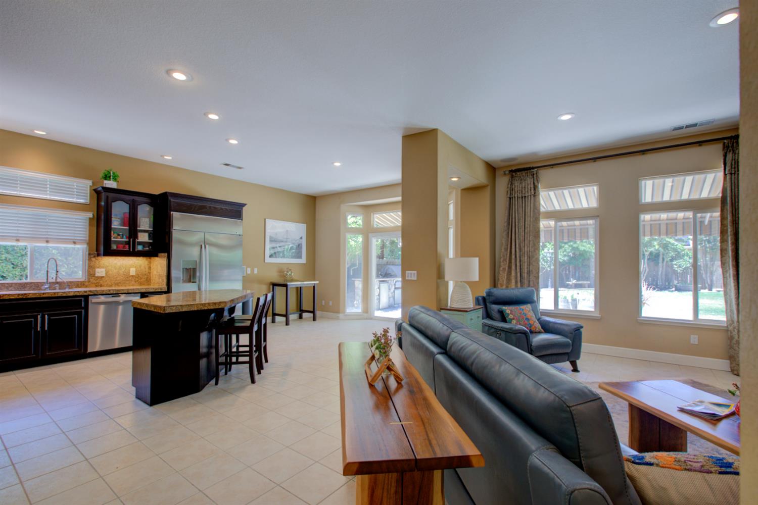 Detail Gallery Image 6 of 81 For 1073 Spring Meadow Dr, Manteca,  CA 95336 - 5 Beds | 3 Baths