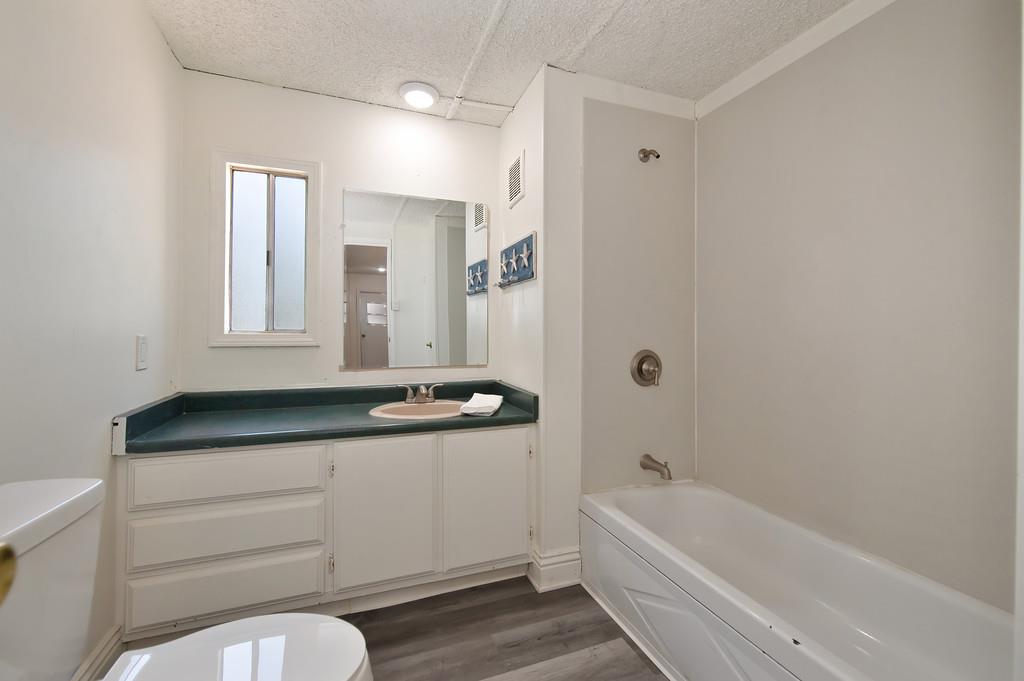 Detail Gallery Image 26 of 39 For 4121 Chesapeake Ln, North Highlands,  CA 95660 - 2 Beds | 2 Baths
