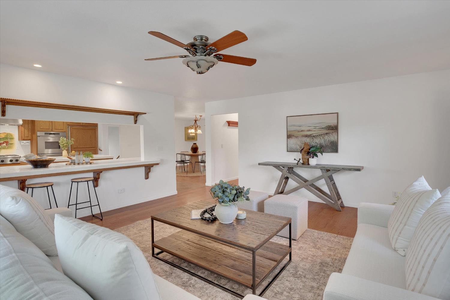 Detail Gallery Image 11 of 39 For 10951 River Road, Courtland,  CA 95615 - 4 Beds | 2/1 Baths