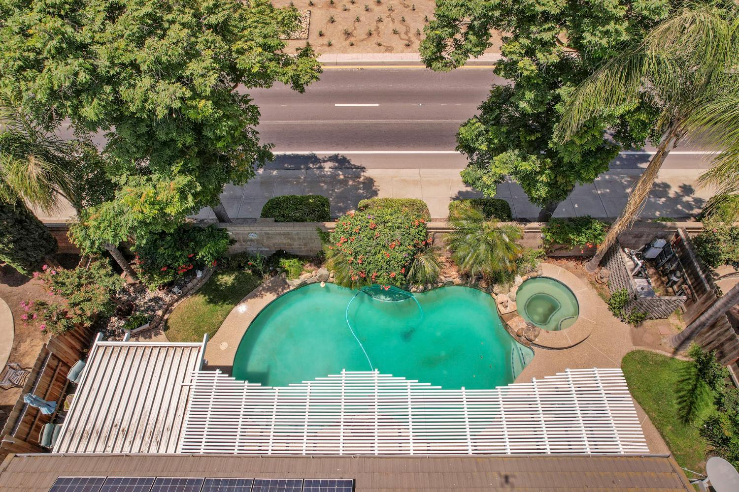 Detail Gallery Image 58 of 67 For 573 Fribourg Ln, Manteca,  CA 95337 - 3 Beds | 2 Baths