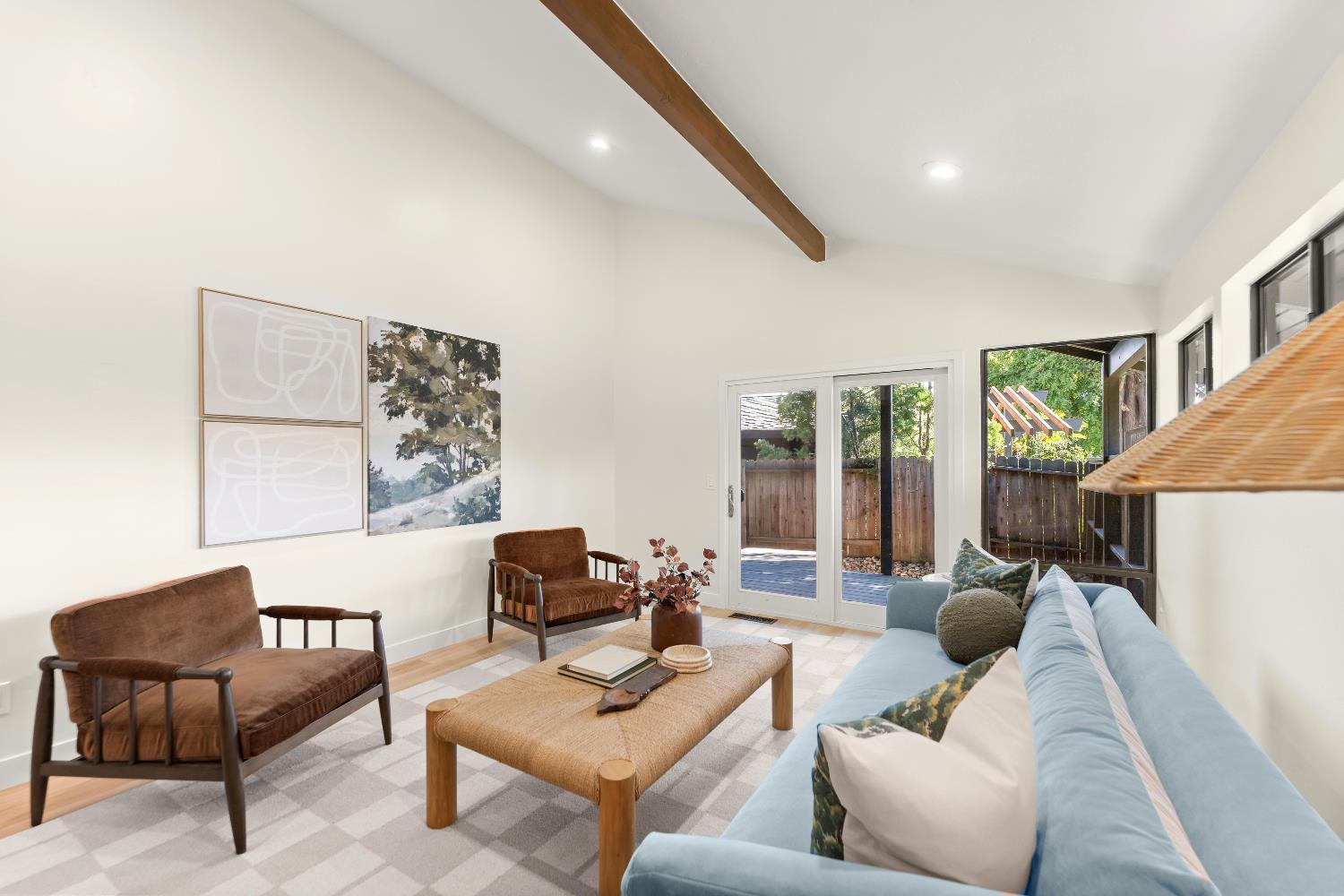 Detail Gallery Image 22 of 99 For 1349 Gagle Way, Sacramento,  CA 95831 - 3 Beds | 3/1 Baths