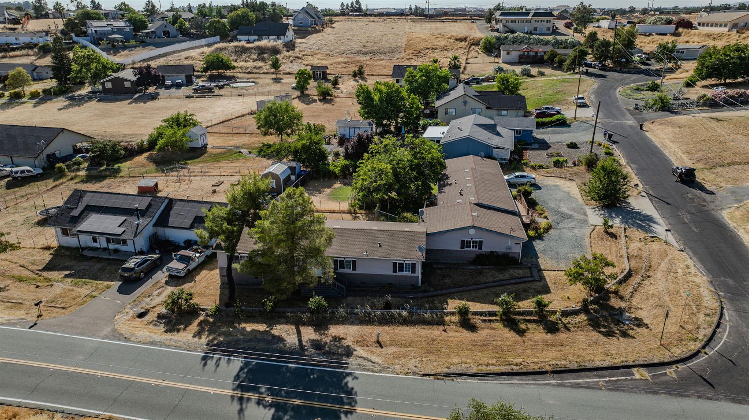 Detail Gallery Image 3 of 86 For 4330 Feather Ct., Ione,  CA 95640 - 6 Beds | 4 Baths