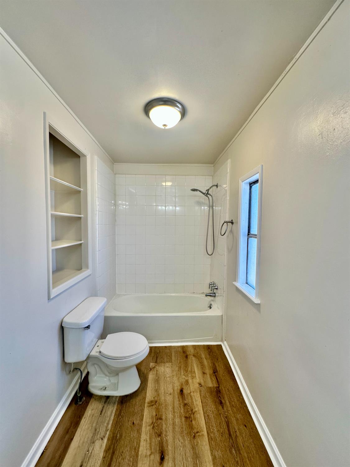 Detail Gallery Image 10 of 17 For 1830 E Yosemite, Manteca,  CA 95336 - 2 Beds | 2 Baths