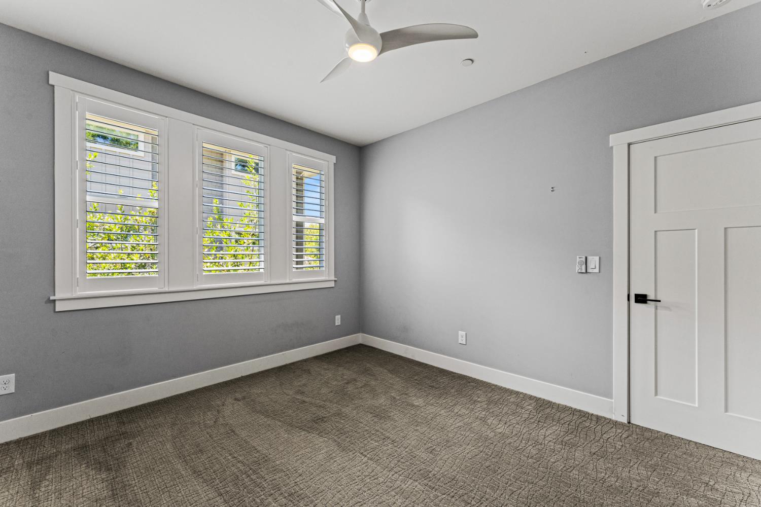 F Street, Sacramento, CA, 95811-1706