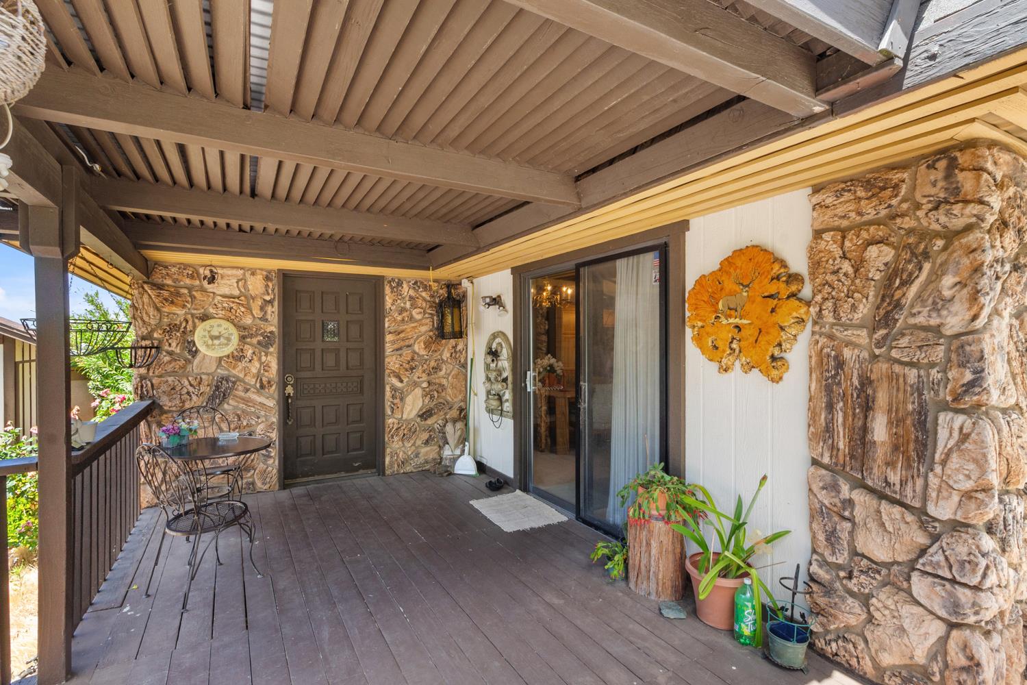 Detail Gallery Image 8 of 75 For 22665 Prospect Hts, Groveland,  CA 95321 - 2 Beds | 2 Baths
