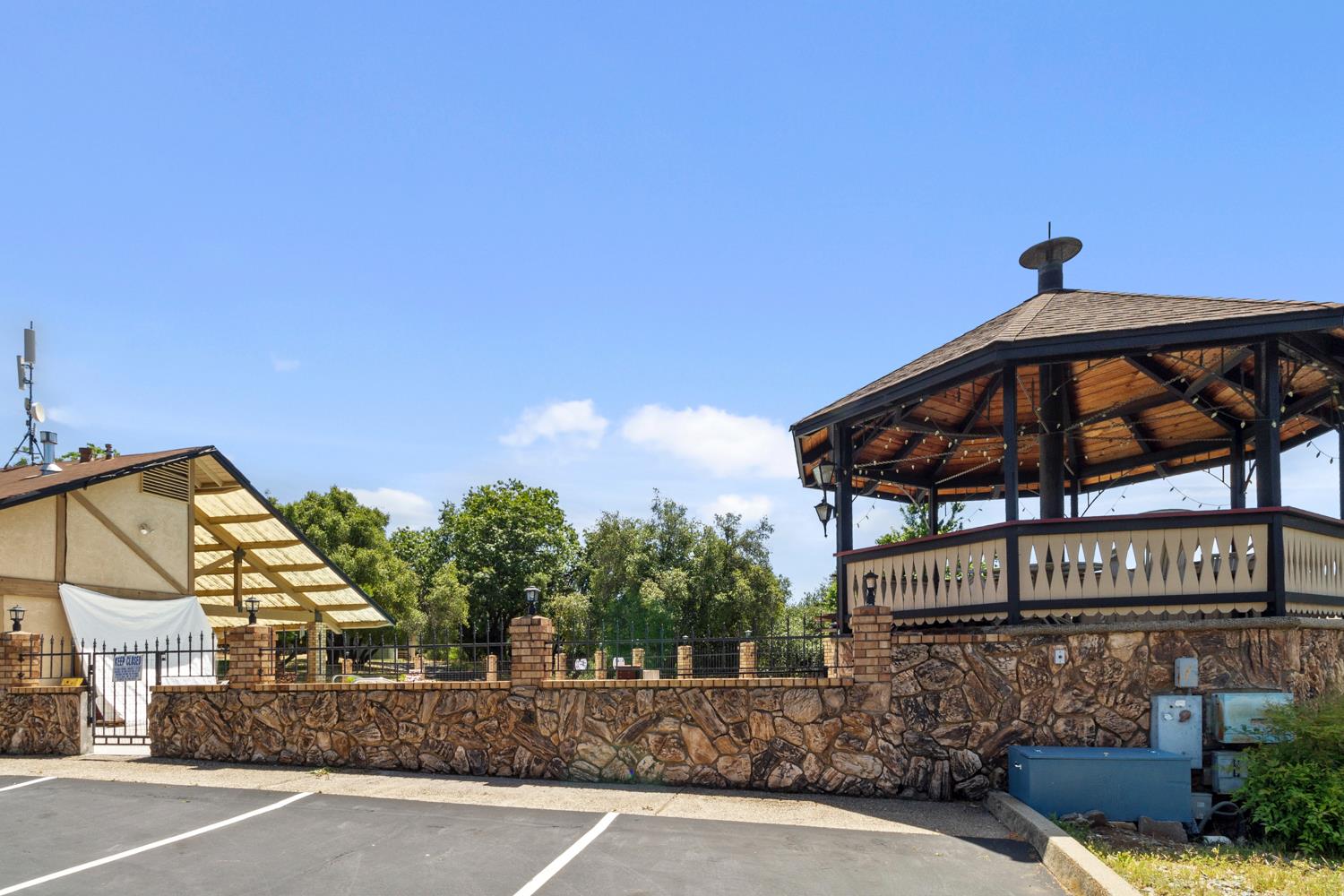 Detail Gallery Image 63 of 75 For 22665 Prospect Hts, Groveland,  CA 95321 - 2 Beds | 2 Baths