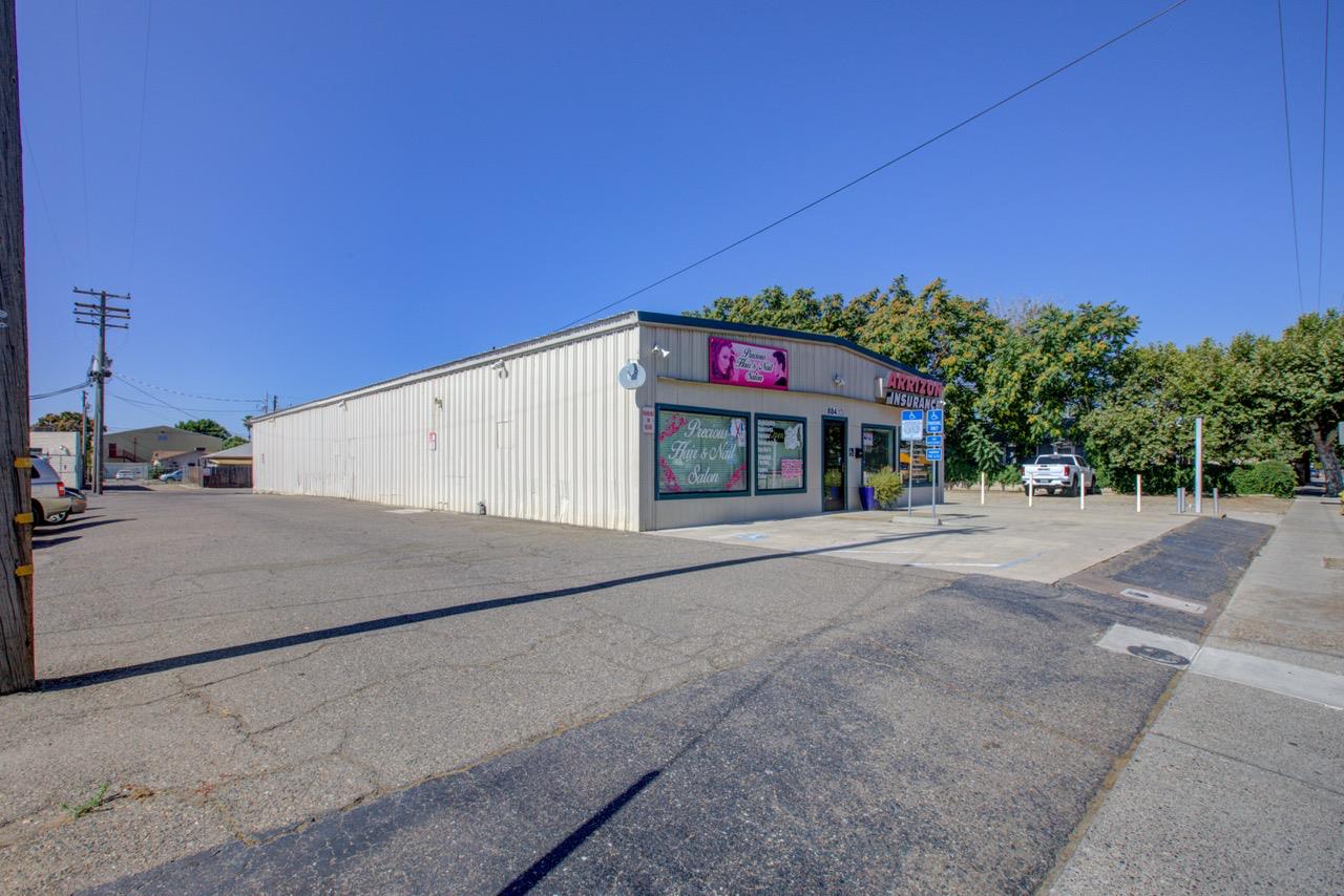 Detail Gallery Image 3 of 34 For 884 W Main St #B,  Turlock,  CA 95380 - – Beds | – Baths