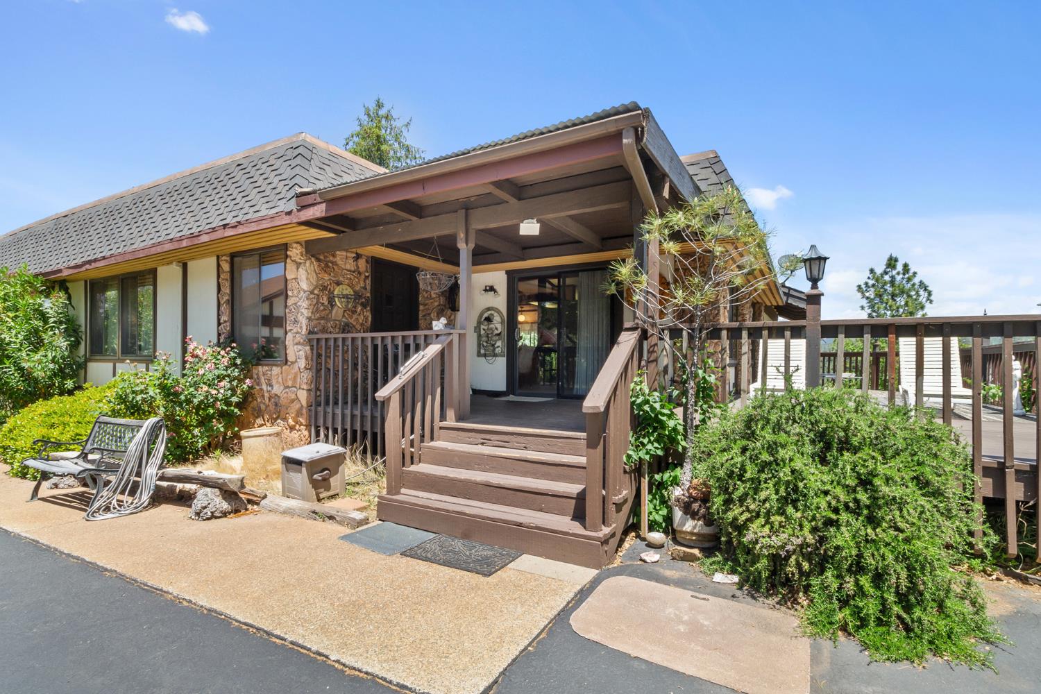 Detail Gallery Image 7 of 75 For 22665 Prospect Hts, Groveland,  CA 95321 - 2 Beds | 2 Baths