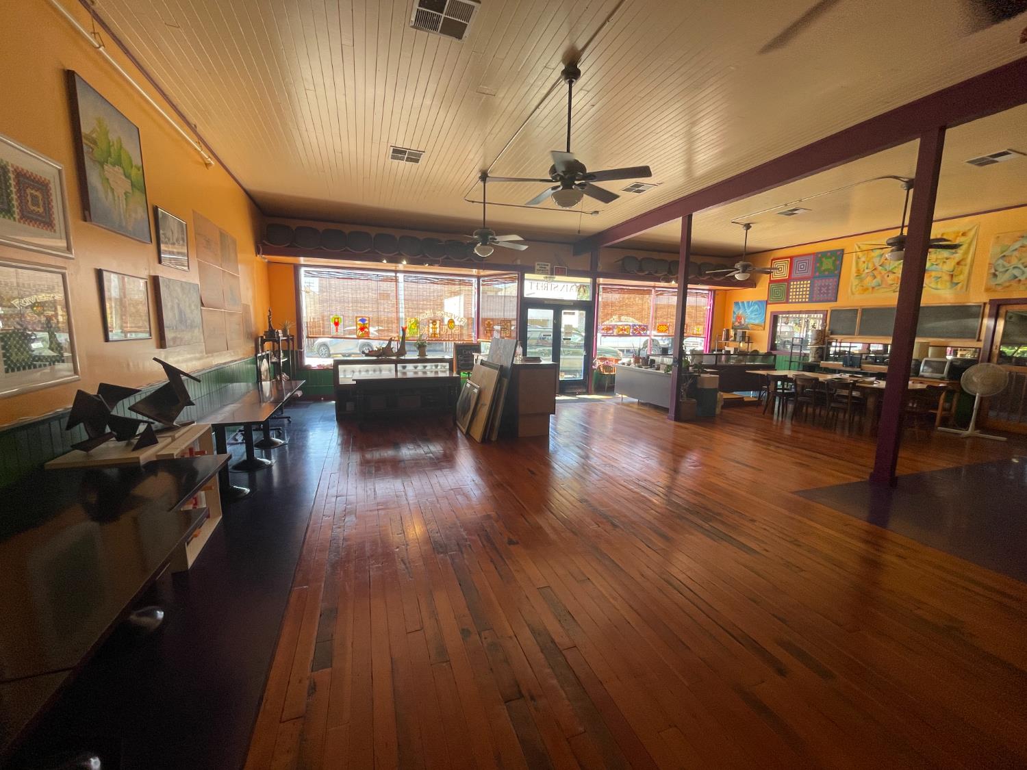 Detail Gallery Image 5 of 24 For 7 Main Street, Isleton,  CA 95641 - – Beds | – Baths