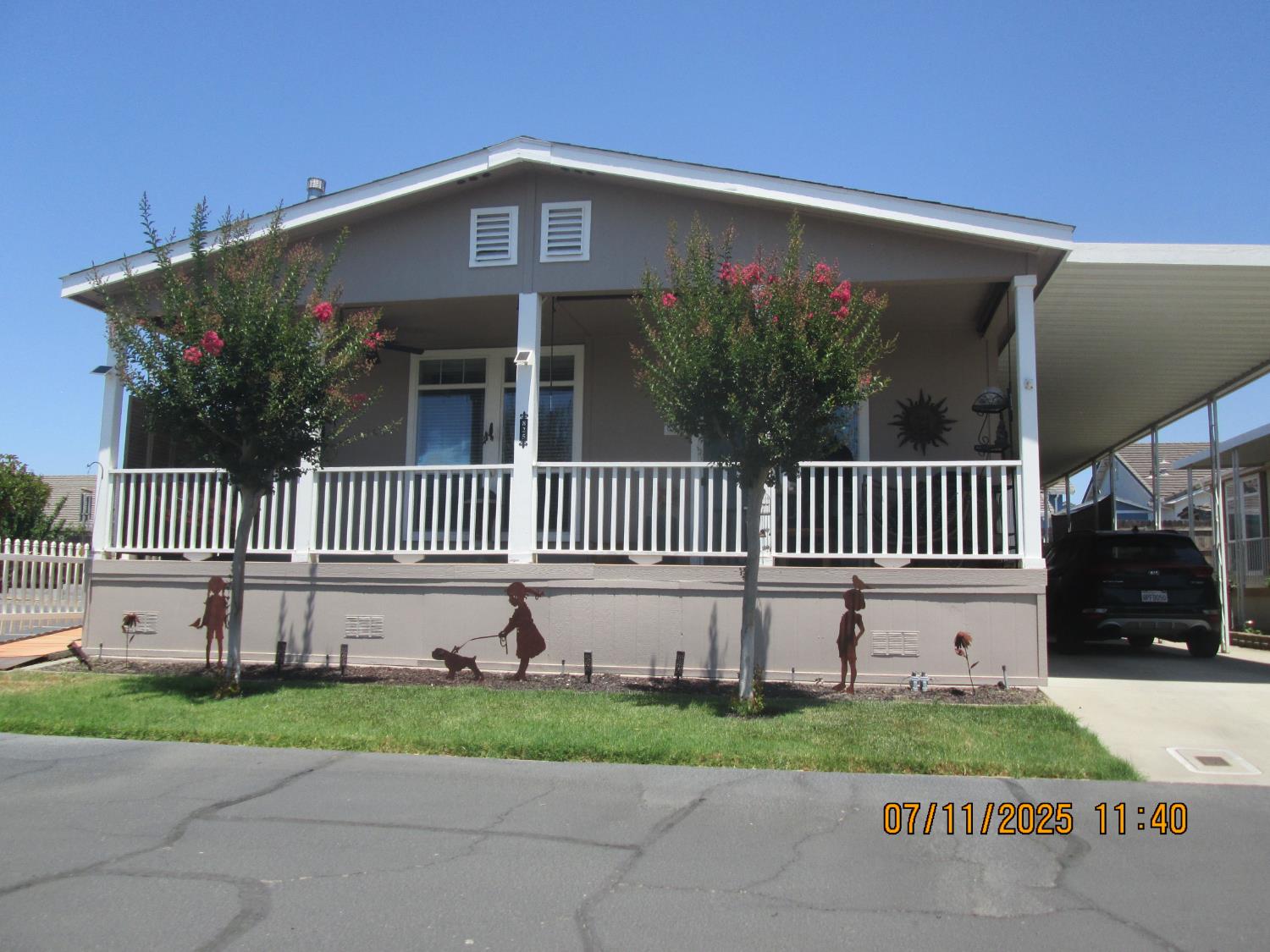 Detail Gallery Image 1 of 42 For 825 Knights Ct, Livingston,  CA 95334 - 3 Beds | 2 Baths