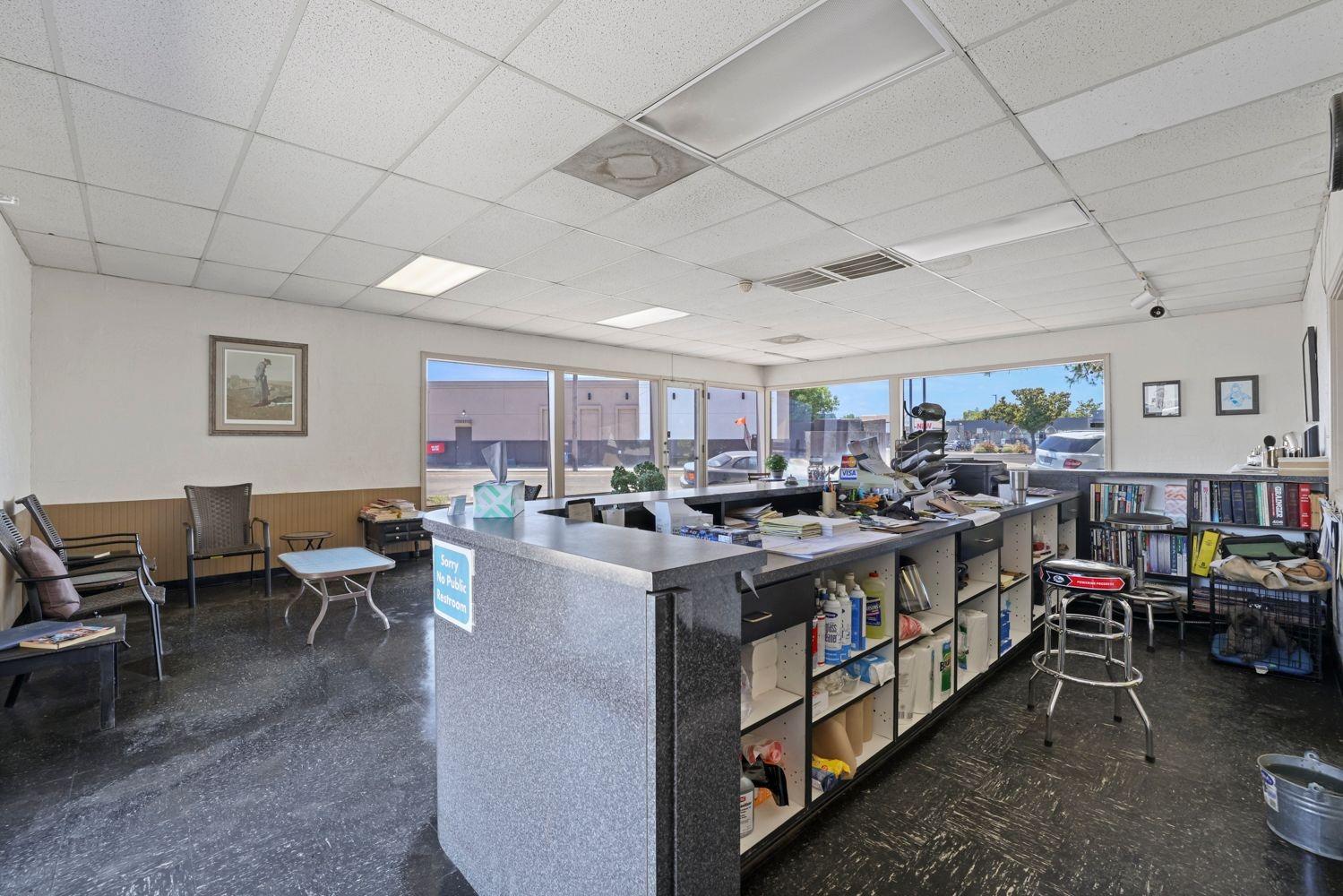 Detail Gallery Image 4 of 27 For 401 N Center St, Turlock,  CA 95380 - – Beds | – Baths