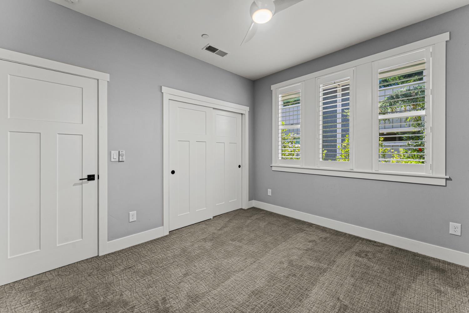 F Street, Sacramento, CA, 95811-1706