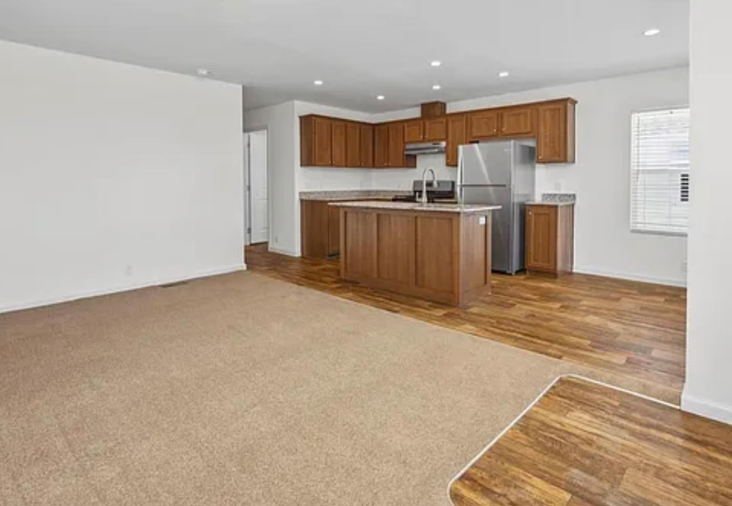 Detail Gallery Image 6 of 19 For 2240 Golden Oak Ln 104, Merced,  CA 95341 - 3 Beds | 2 Baths