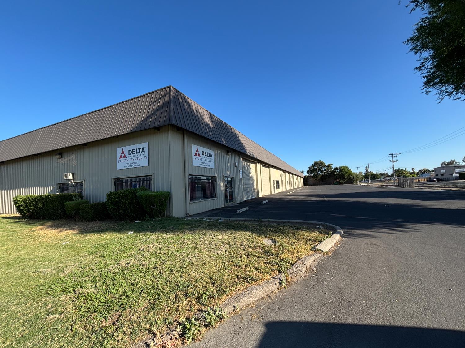 Detail Gallery Image 2 of 5 For 2817 N Cherryland Ave #6,  Stockton,  CA 95215 - – Beds | – Baths