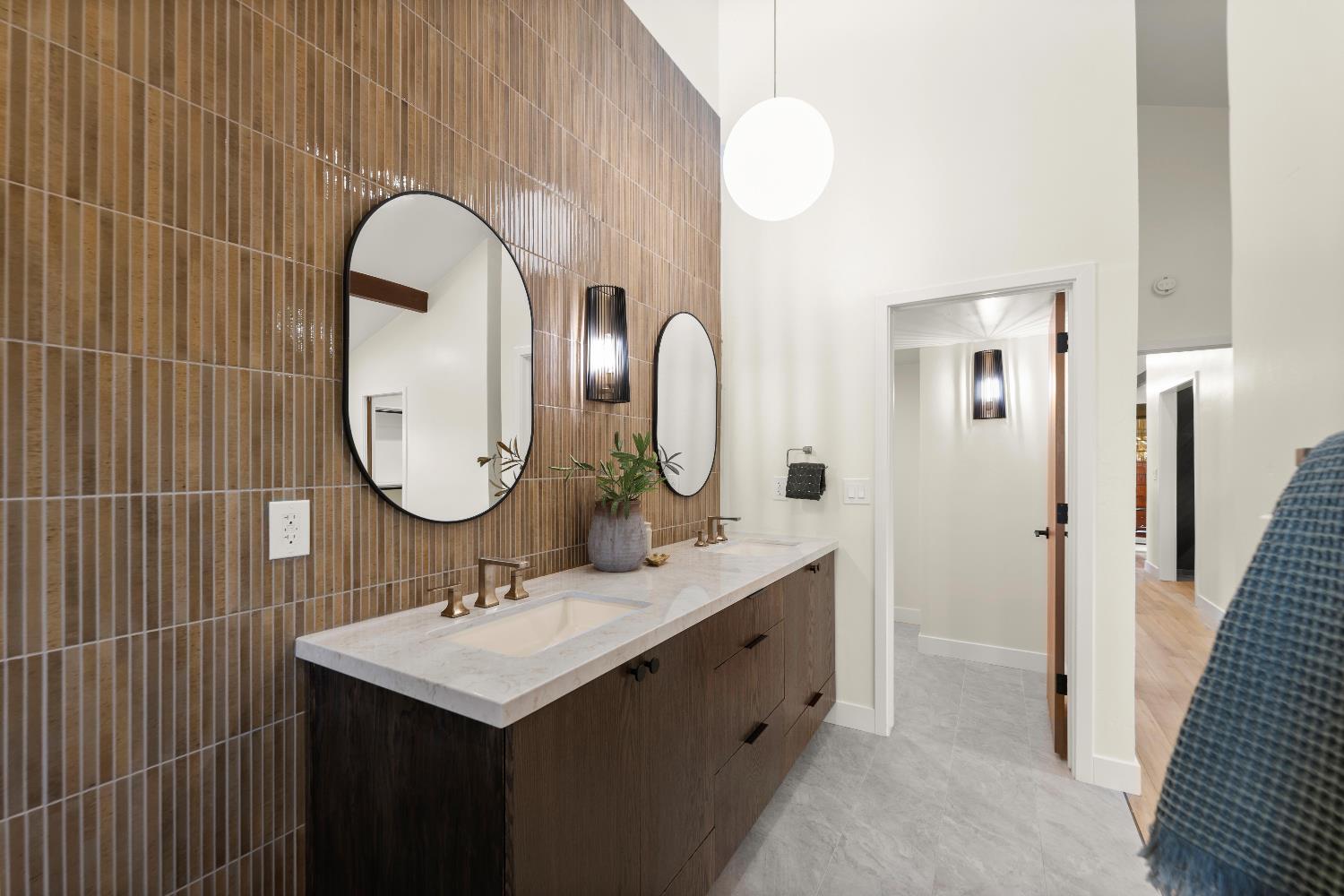 Detail Gallery Image 65 of 99 For 1349 Gagle Way, Sacramento,  CA 95831 - 3 Beds | 3/1 Baths