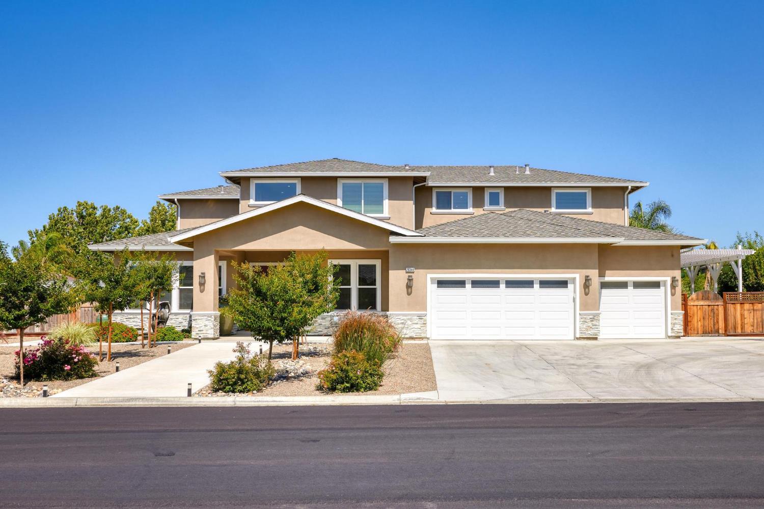 Detail Gallery Image 11 of 93 For 28344 S Lindly Ln, Tracy,  CA 95304 - 6 Beds | 5/2 Baths