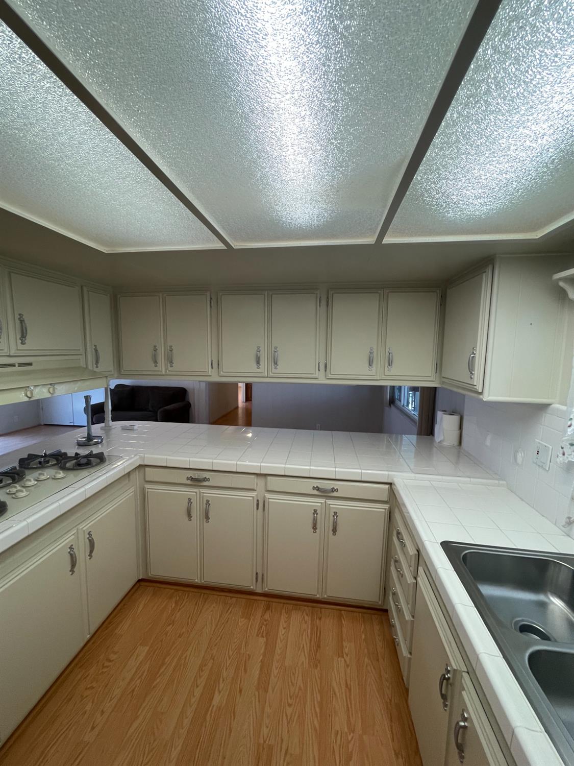 Detail Gallery Image 12 of 29 For 177 San Marcos, Lodi,  CA 95240 - 2 Beds | 2 Baths