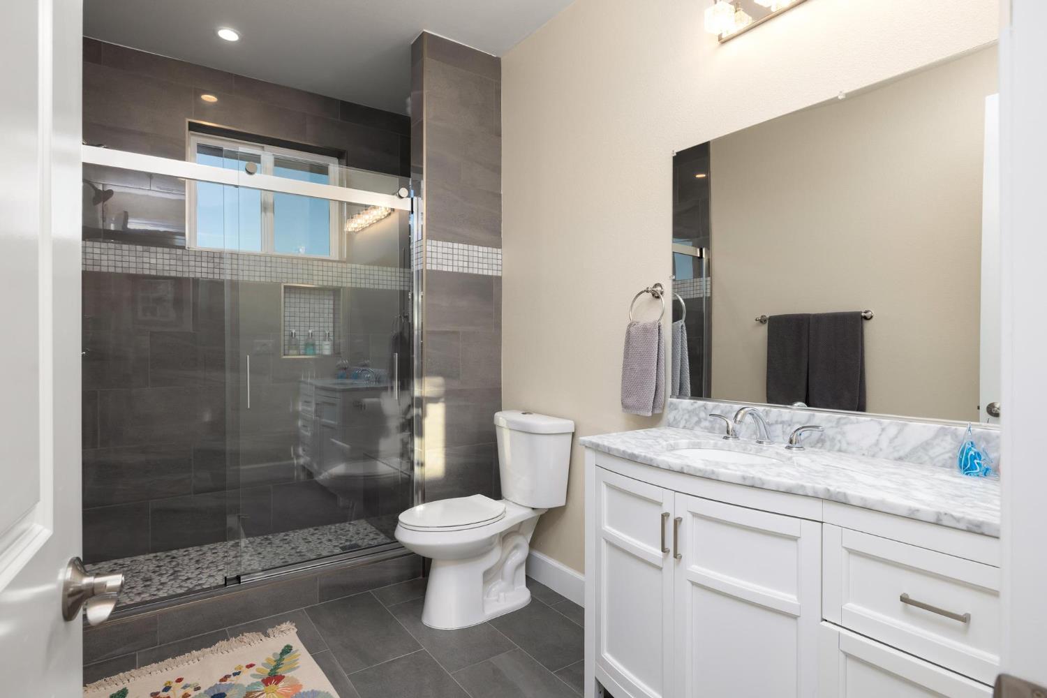 Detail Gallery Image 43 of 93 For 28344 S Lindly Ln, Tracy,  CA 95304 - 6 Beds | 5/2 Baths