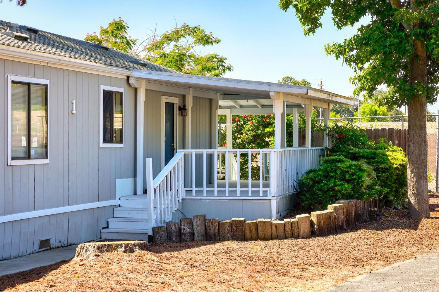 Detail Gallery Image 5 of 28 For 4399 Aplicella Ct 1, Manteca,  CA 95337 - 2 Beds | 2 Baths