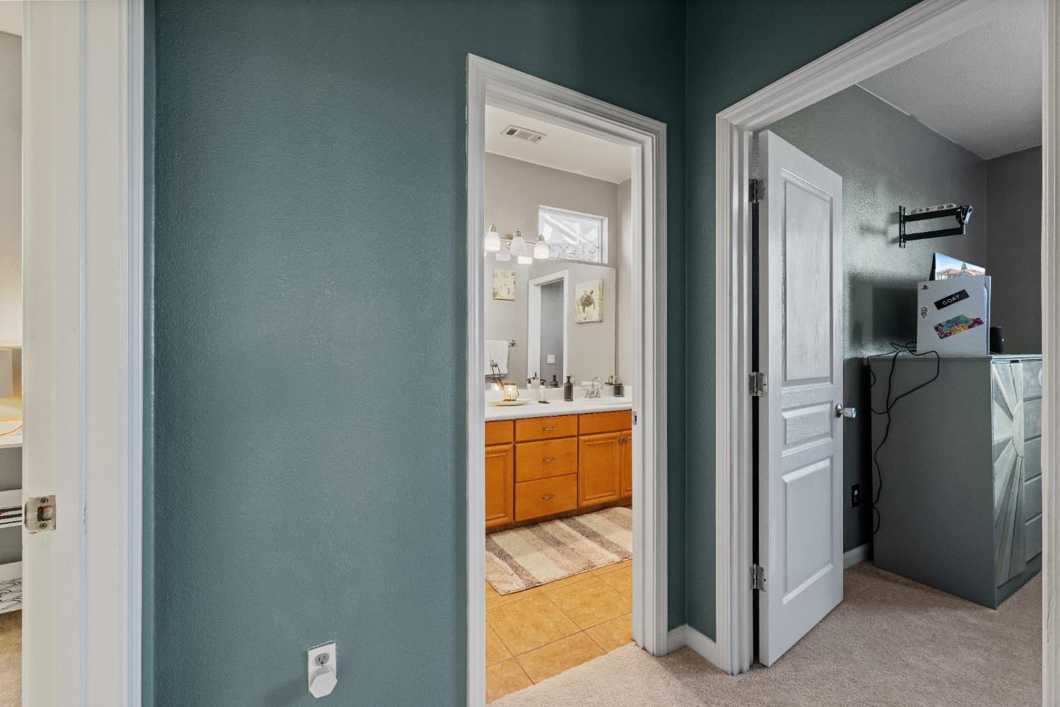 Detail Gallery Image 32 of 39 For 5953 Pebblestone Way, Stockton,  CA 95219 - 4 Beds | 3 Baths