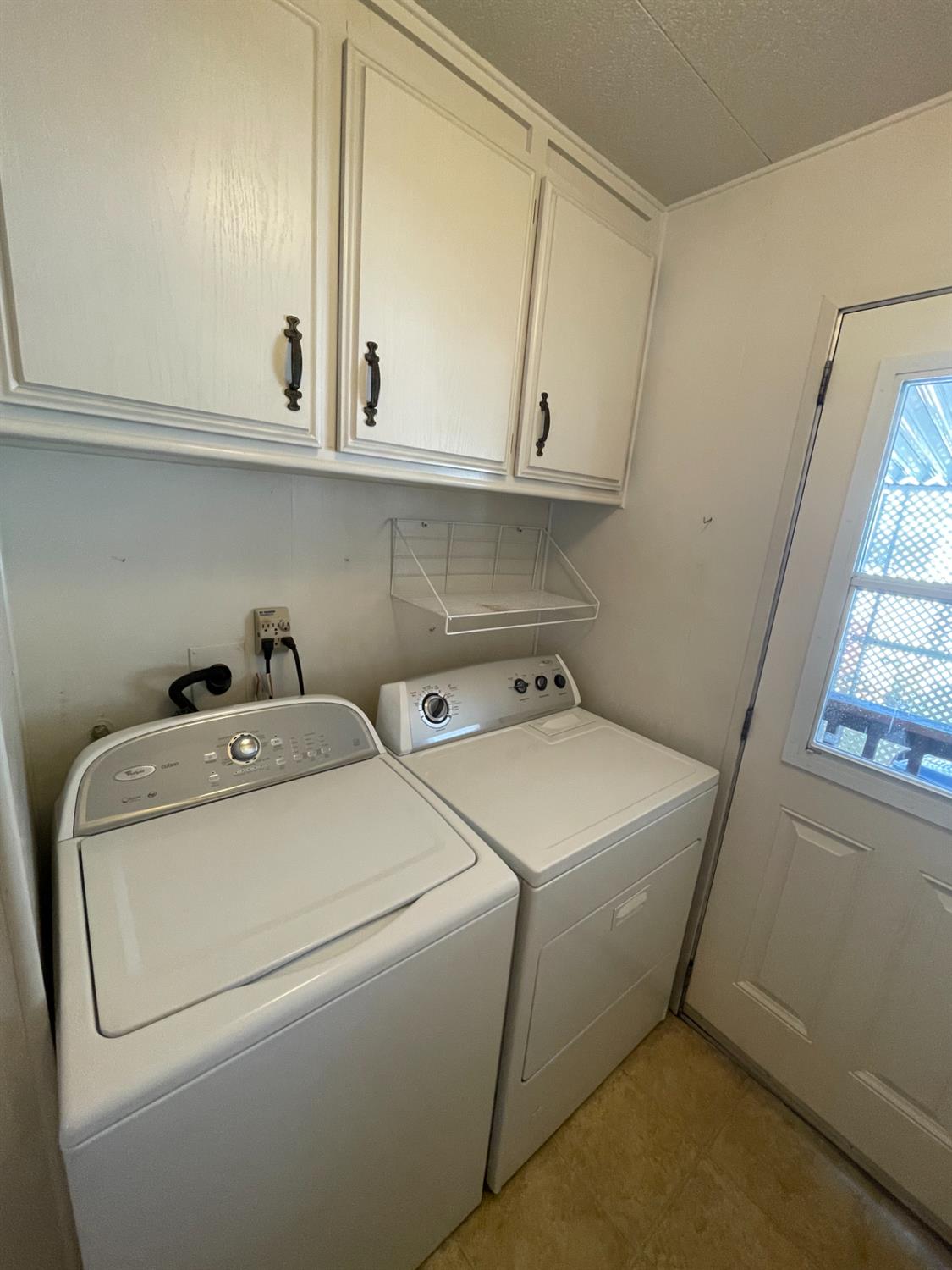 Detail Gallery Image 7 of 29 For 177 San Marcos, Lodi,  CA 95240 - 2 Beds | 2 Baths