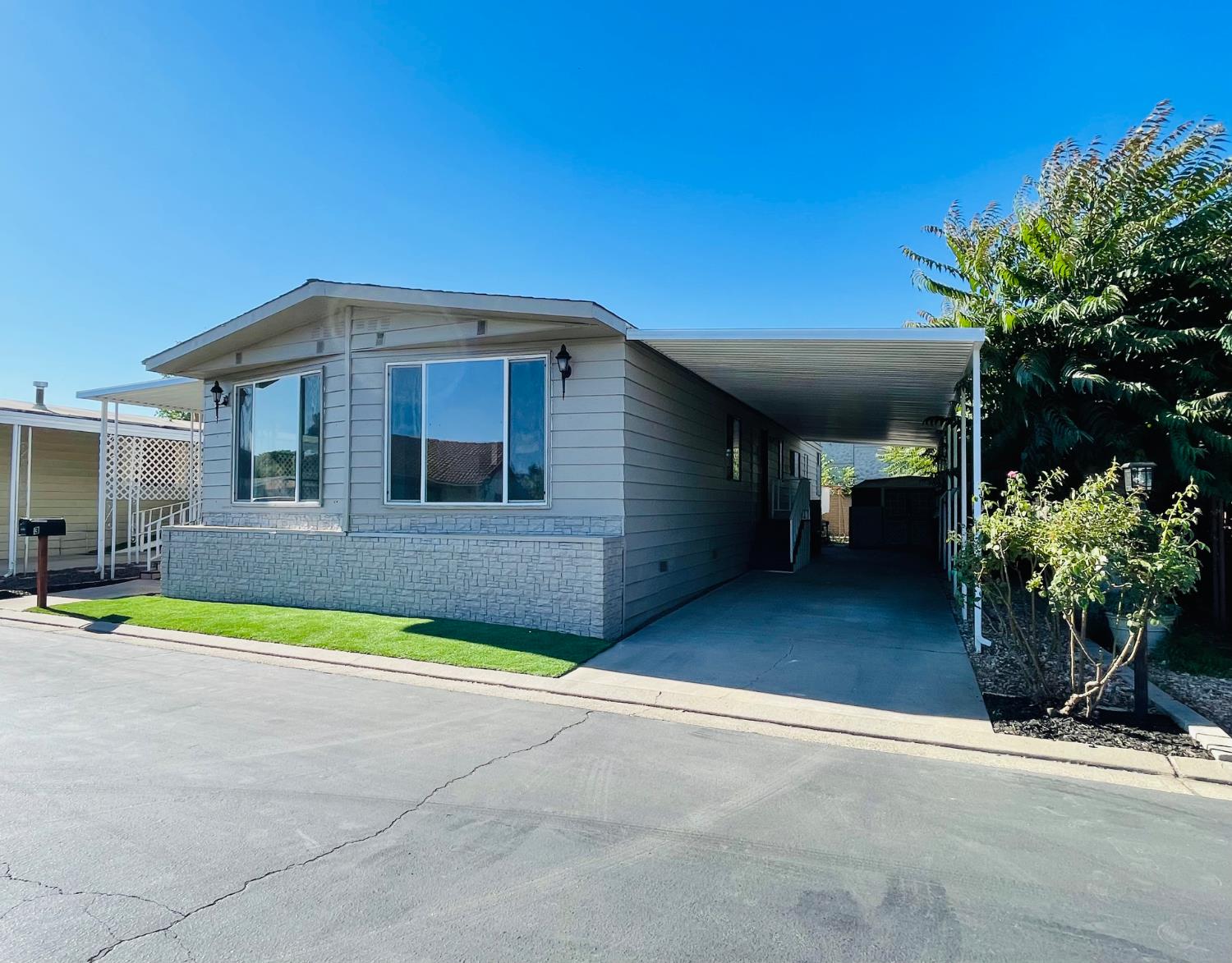 Detail Gallery Image 3 of 24 For 2240 Golden Oak Ln 3, Merced,  CA 95341 - 2 Beds | 2 Baths