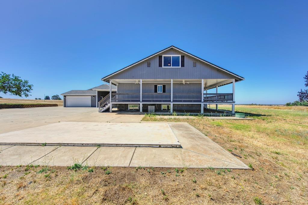 Detail Gallery Image 3 of 93 For 3656 Hokan Ln, Wheatland,  CA 95692 - 6 Beds | 4 Baths