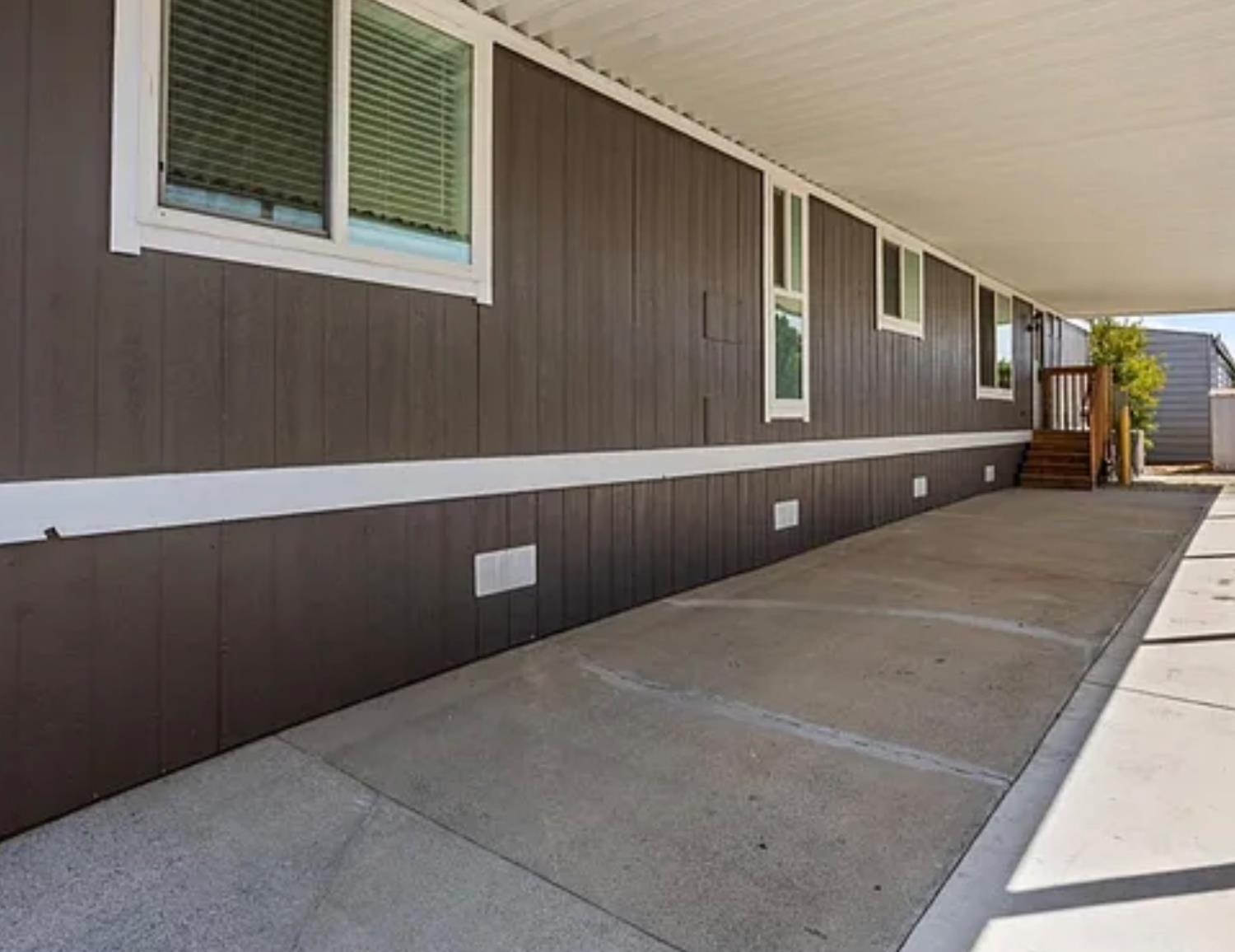 Detail Gallery Image 2 of 24 For 2240 Golden Oak Ln 81, Merced,  CA 95341 - 3 Beds | 2 Baths