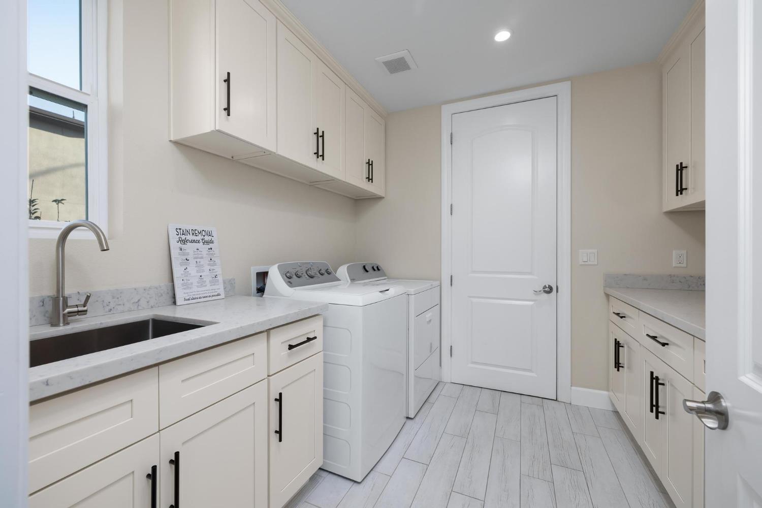Detail Gallery Image 31 of 93 For 28344 S Lindly Ln, Tracy,  CA 95304 - 6 Beds | 5/2 Baths
