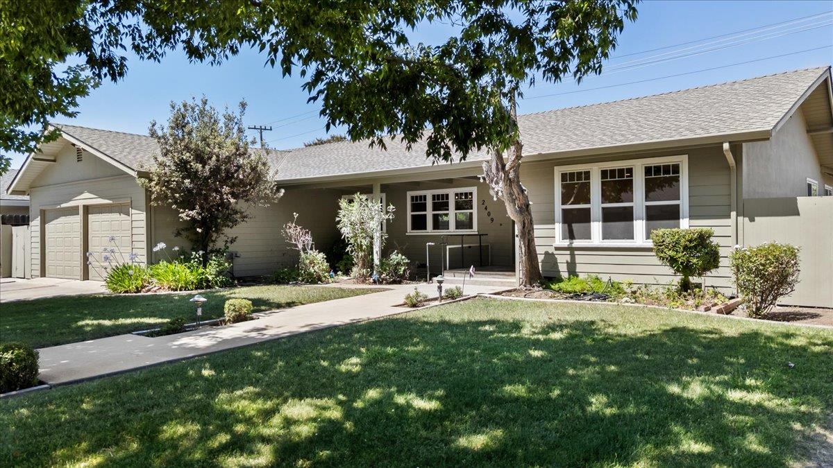 Fremont Avenue, Modesto, California image 1