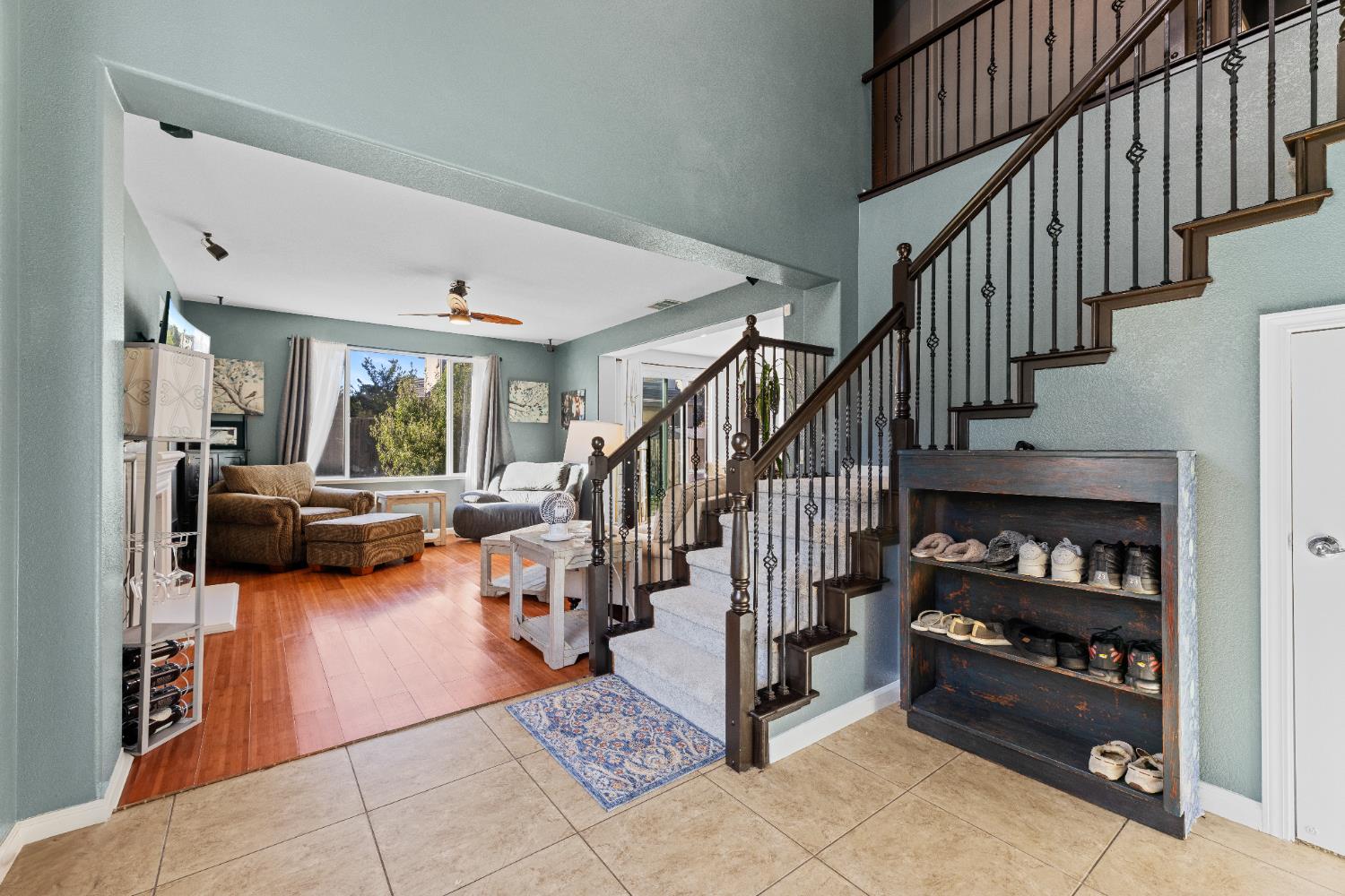 Detail Gallery Image 19 of 39 For 5953 Pebblestone Way, Stockton,  CA 95219 - 4 Beds | 3 Baths
