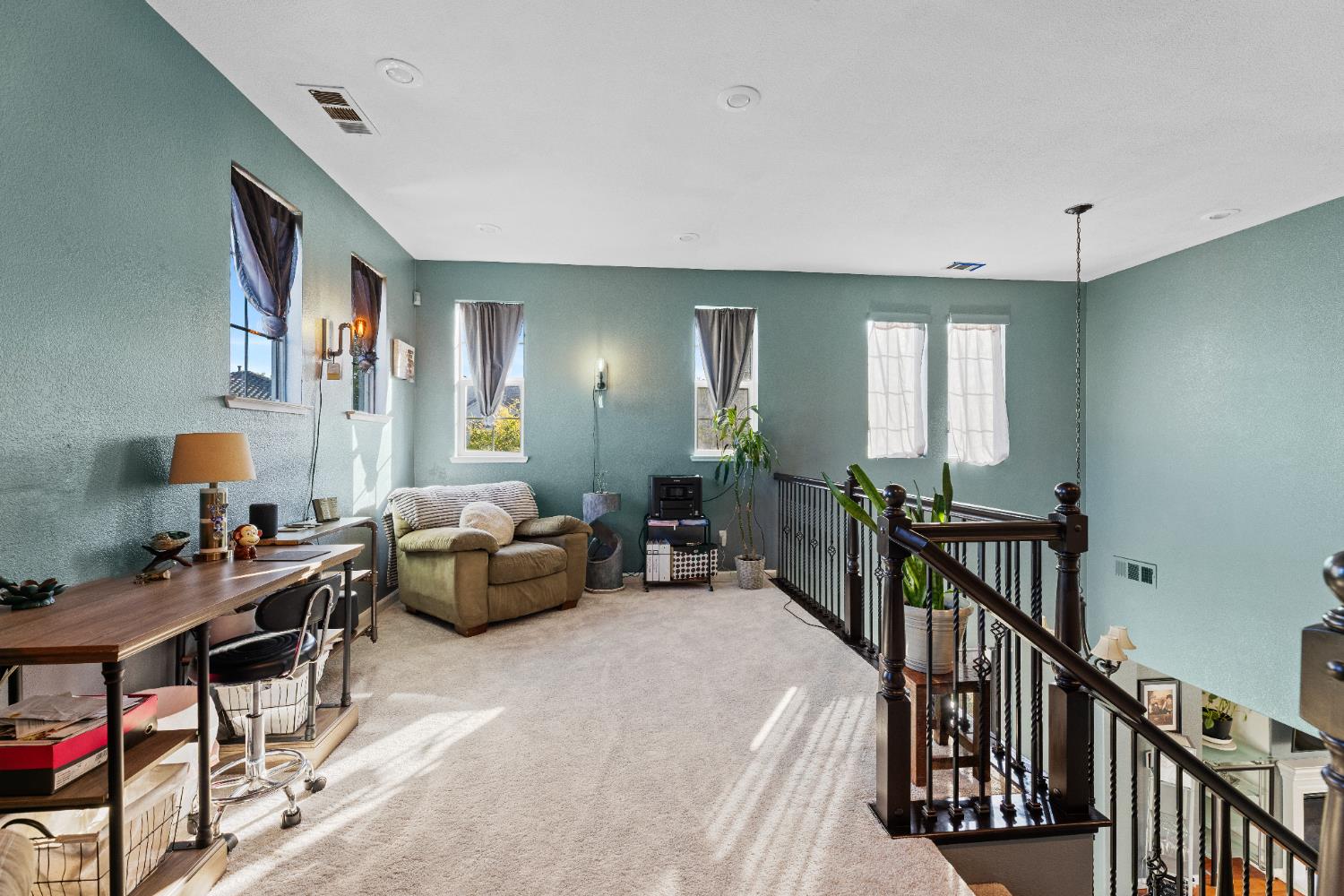 Detail Gallery Image 21 of 39 For 5953 Pebblestone Way, Stockton,  CA 95219 - 4 Beds | 3 Baths