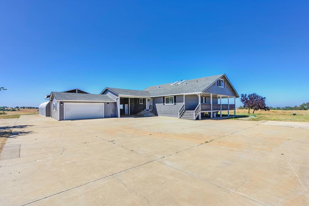 Detail Gallery Image 2 of 93 For 3656 Hokan Ln, Wheatland,  CA 95692 - 6 Beds | 4 Baths