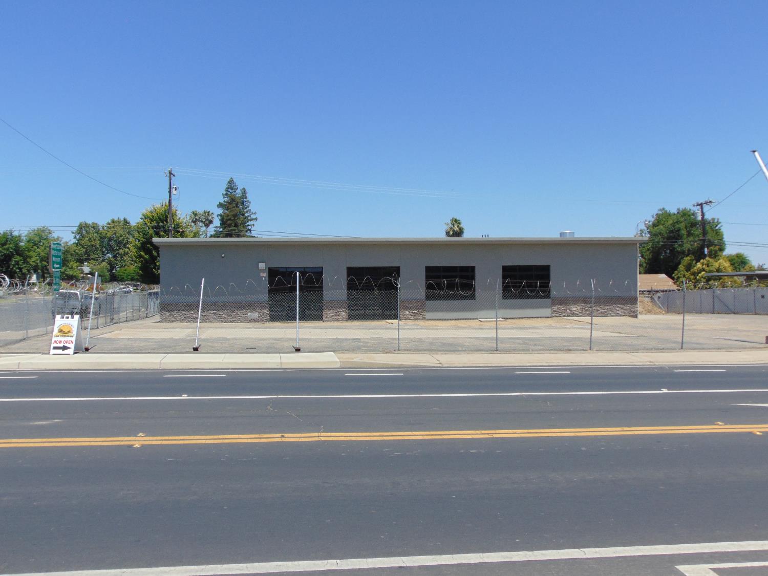 Detail Gallery Image 5 of 31 For 3301 Atchison St, Riverbank,  CA 95367 - – Beds | – Baths