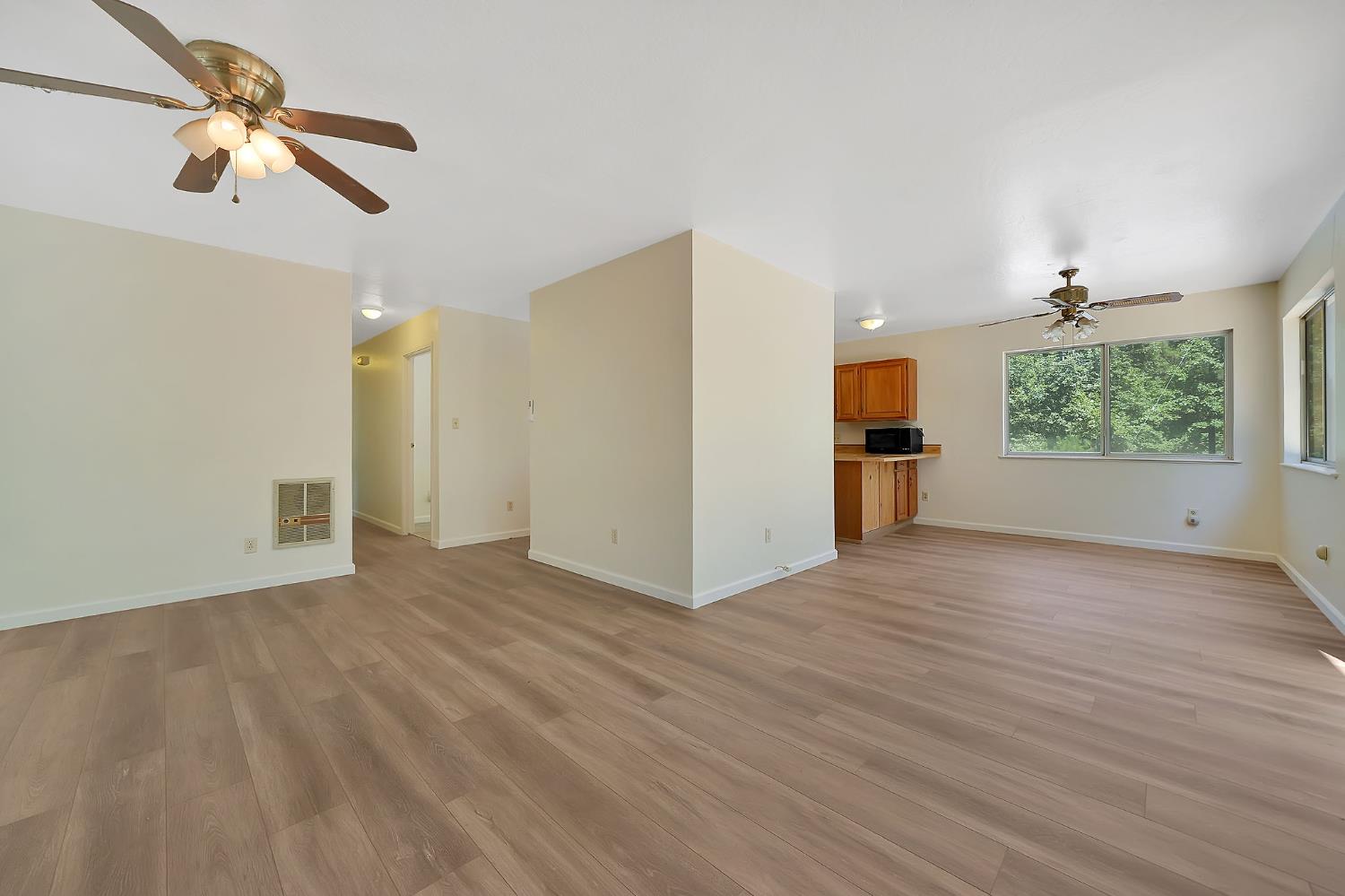 Detail Gallery Image 5 of 54 For 400 Centennial Mine Rd, West Point,  CA 95255 - 3 Beds | 2 Baths