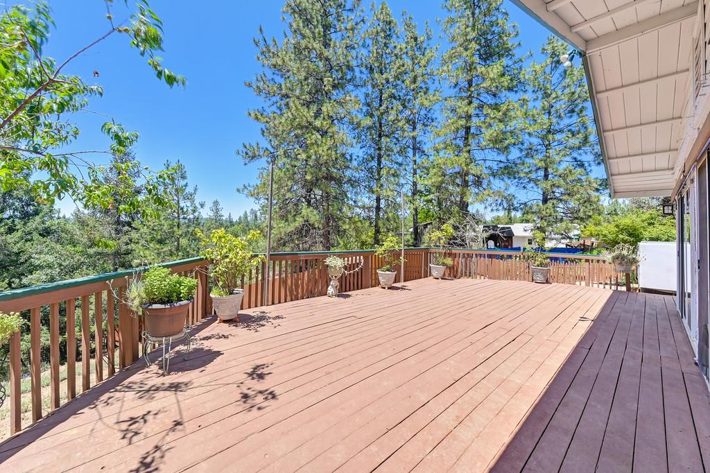 Detail Gallery Image 39 of 60 For 26375 Barb Wire Ln, Colfax,  CA 95713 - 3 Beds | 3 Baths