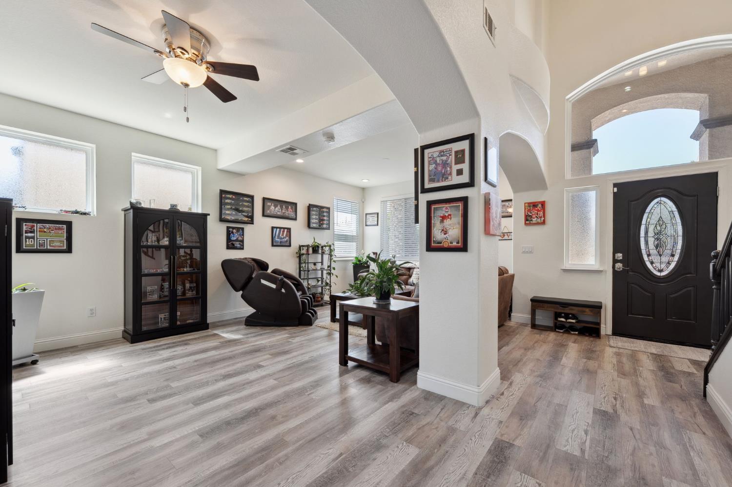 Detail Gallery Image 7 of 52 For 793 Amy Way, Manteca,  CA 95337 - 5 Beds | 3 Baths