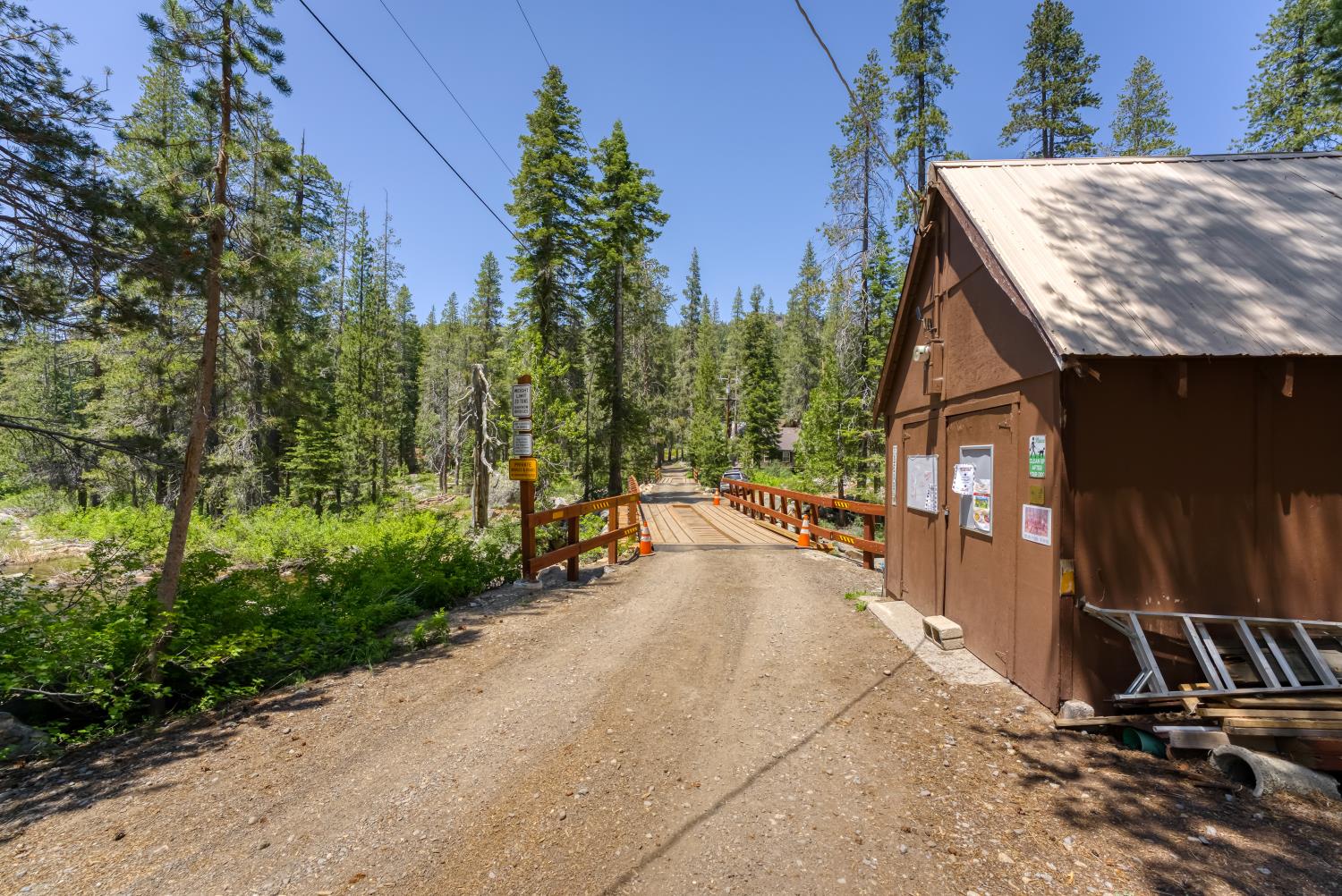 Detail Gallery Image 27 of 38 For 51515 Red Fir Dr, Soda Springs,  CA 95728 - – Beds | – Baths