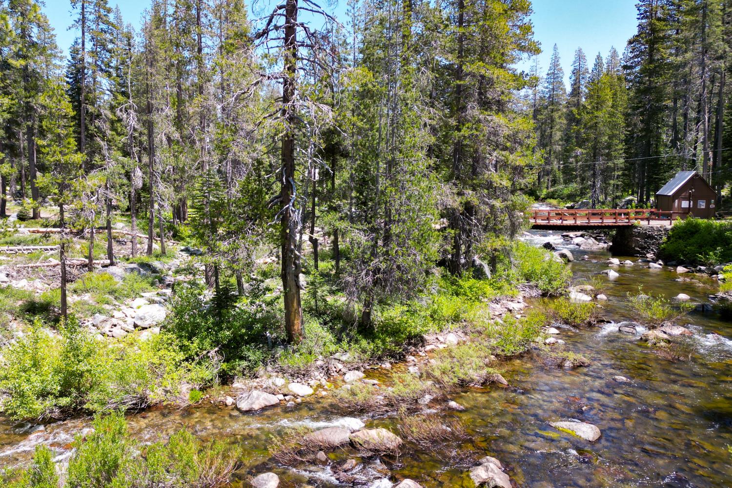 Detail Gallery Image 21 of 38 For 51515 Red Fir Dr, Soda Springs,  CA 95728 - – Beds | – Baths