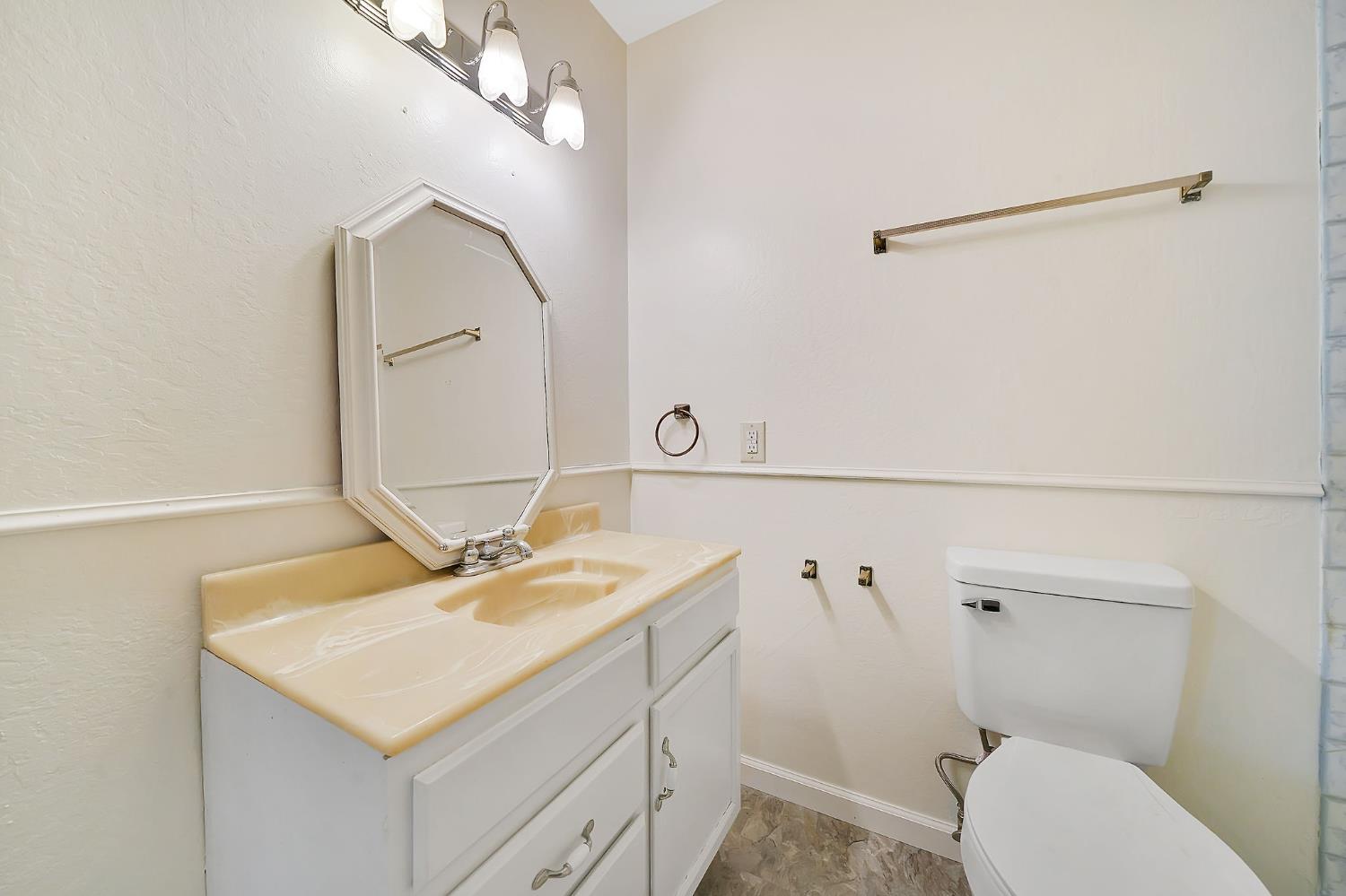 Detail Gallery Image 28 of 54 For 400 Centennial Mine Rd, West Point,  CA 95255 - 3 Beds | 2 Baths