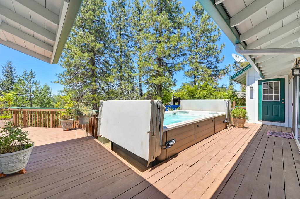 Detail Gallery Image 37 of 60 For 26375 Barb Wire Ln, Colfax,  CA 95713 - 3 Beds | 3 Baths