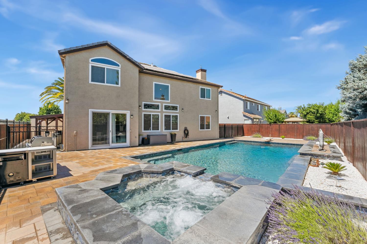 Detail Gallery Image 33 of 52 For 793 Amy Way, Manteca,  CA 95337 - 5 Beds | 3 Baths