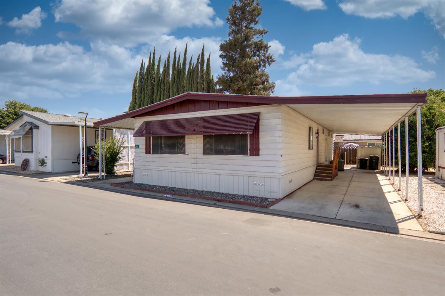 Detail Gallery Image 3 of 40 For 3916 Moana, Modesto,  CA 95356 - 2 Beds | 2 Baths