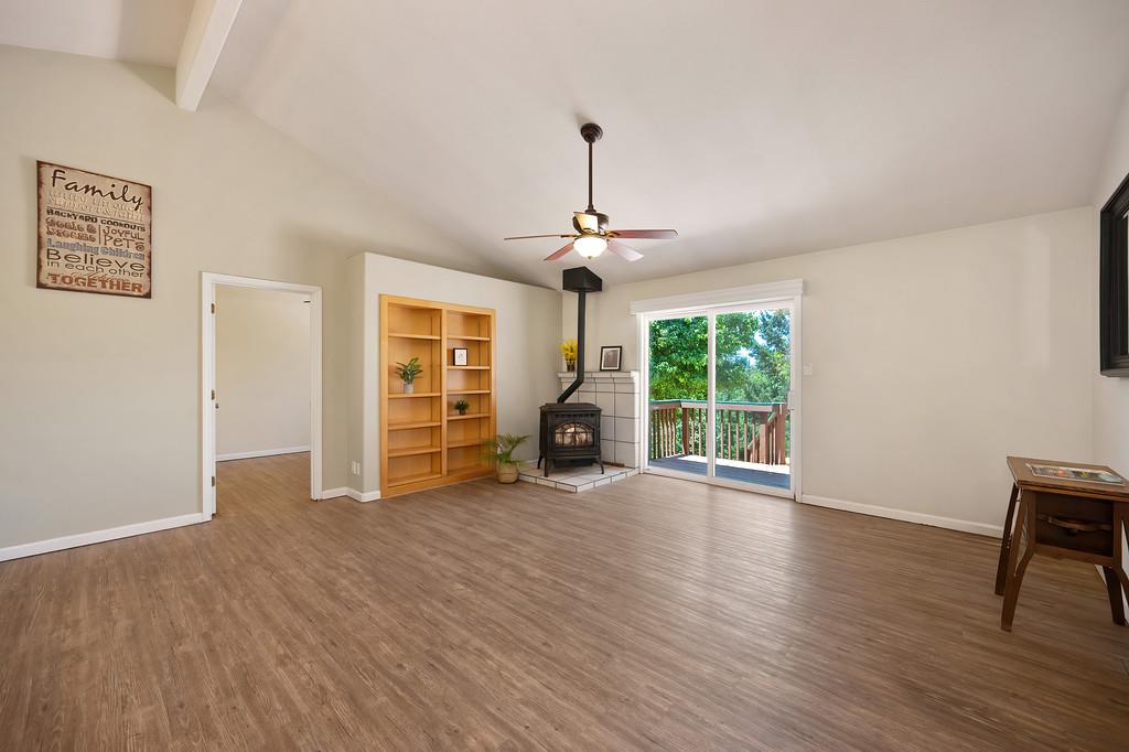 Detail Gallery Image 11 of 60 For 26375 Barb Wire Ln, Colfax,  CA 95713 - 3 Beds | 3 Baths