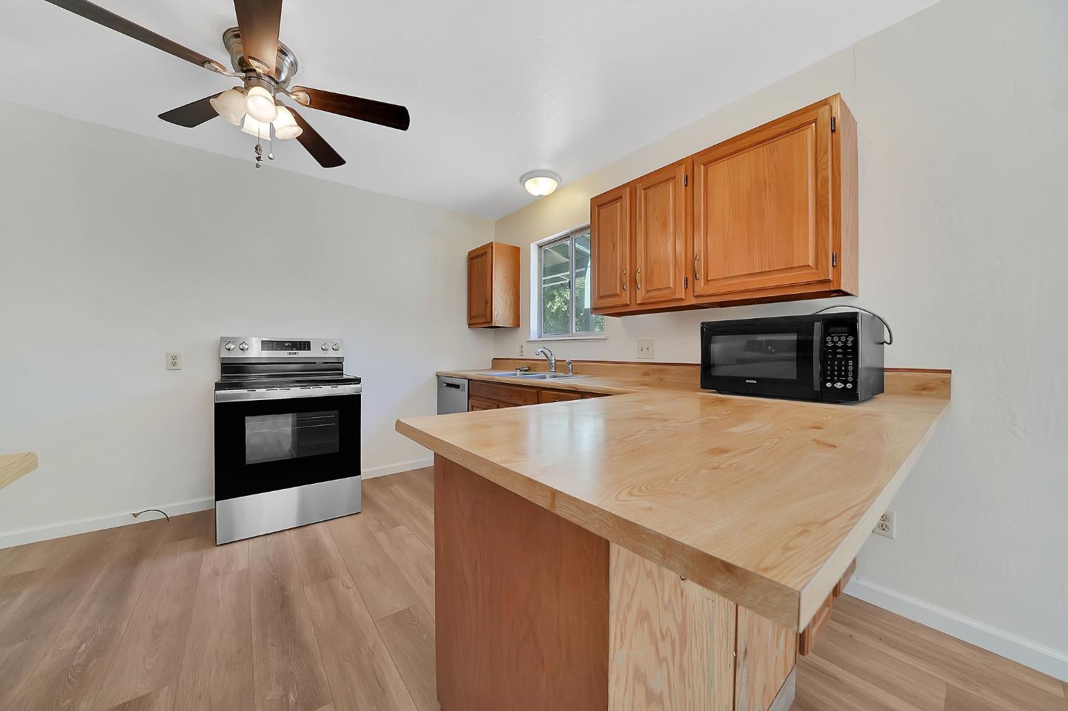 Detail Gallery Image 10 of 54 For 400 Centennial Mine Rd, West Point,  CA 95255 - 3 Beds | 2 Baths