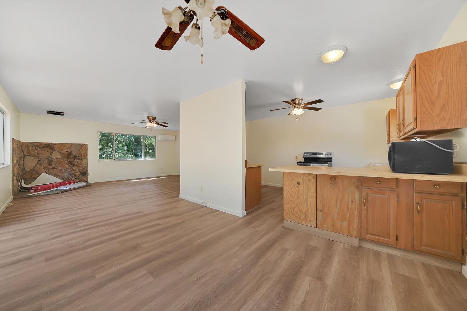 Detail Gallery Image 8 of 54 For 400 Centennial Mine Rd, West Point,  CA 95255 - 3 Beds | 2 Baths