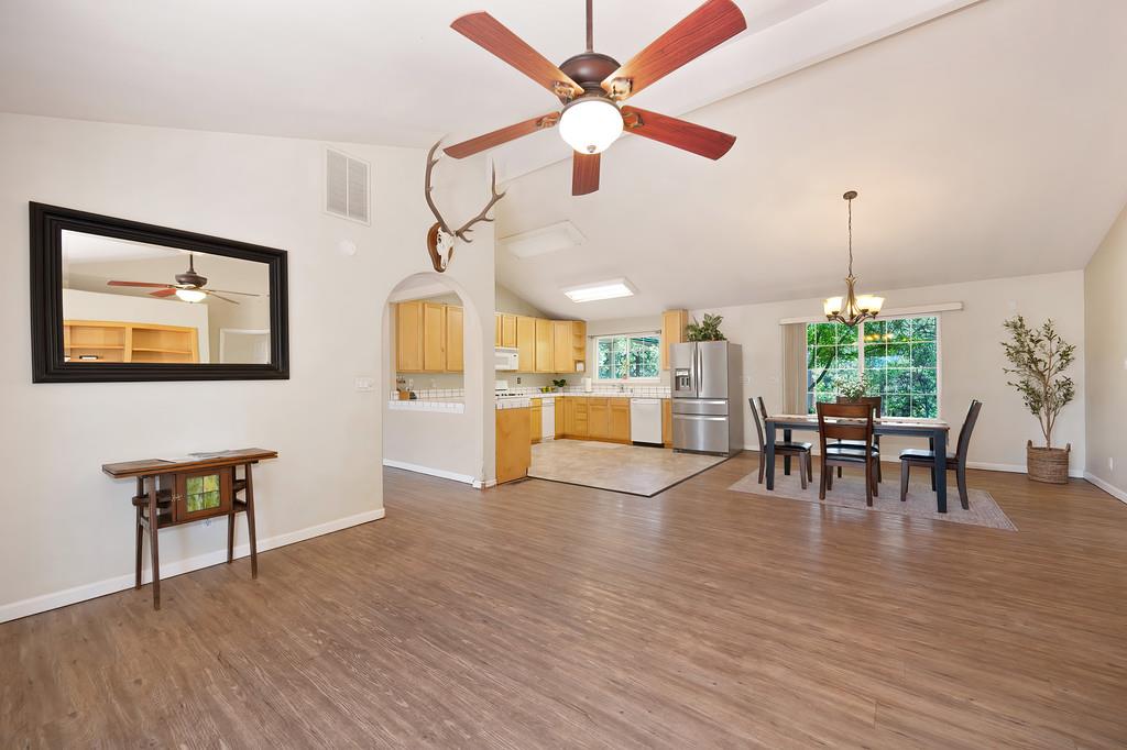 Detail Gallery Image 5 of 60 For 26375 Barb Wire Ln, Colfax,  CA 95713 - 3 Beds | 3 Baths