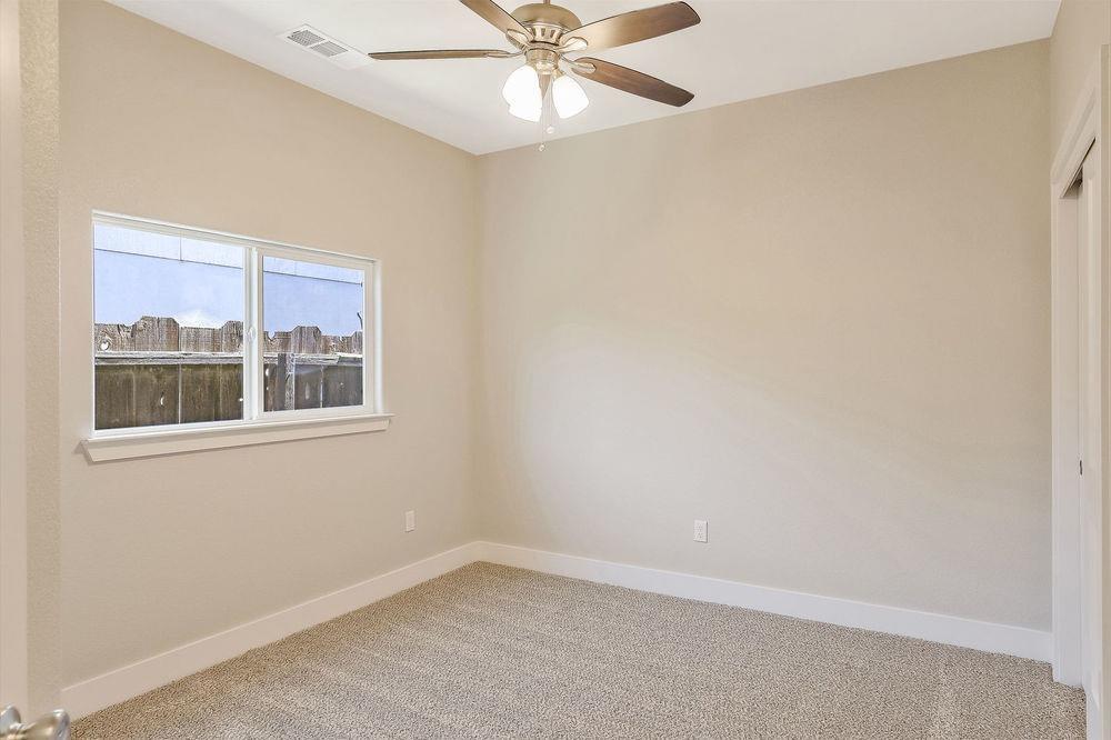 Detail Gallery Image 11 of 15 For 600 Valley View Dr, Oakdale,  CA 95361 - 3 Beds | 2 Baths